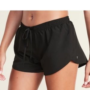 Women’s dolphin cut athletic shorts